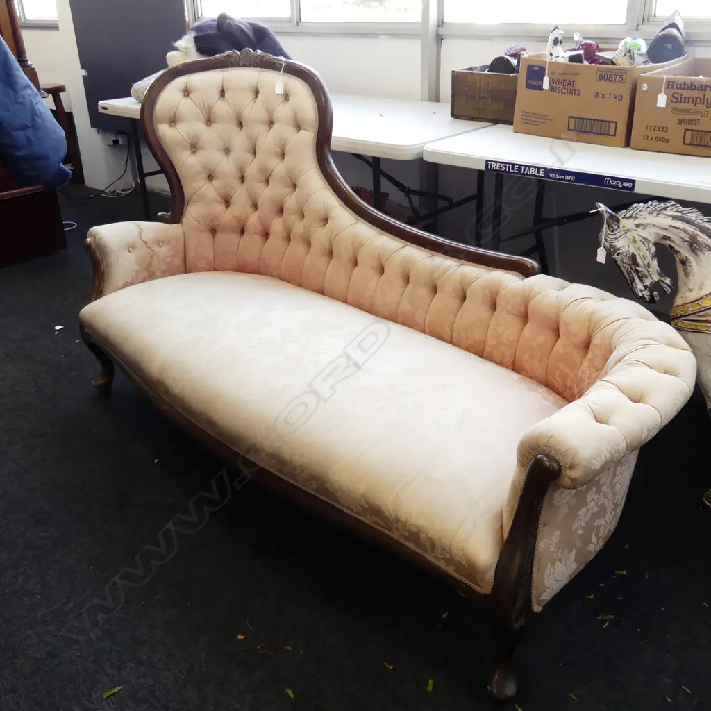 VICTORIAN STYLE CHAISE - PINK UPHOLSTERY FADED - 1750x700x1000mm Image 1++