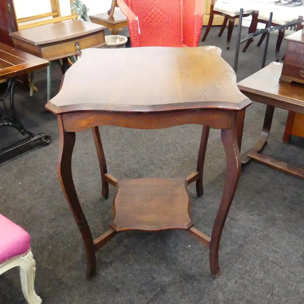 ANTIQUE OAK SIDE TABLE 600x600x760mm Image 1++