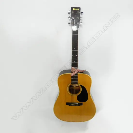 VINTAGE JAPANESE  MORRIS ACOUSTIC GUITAR