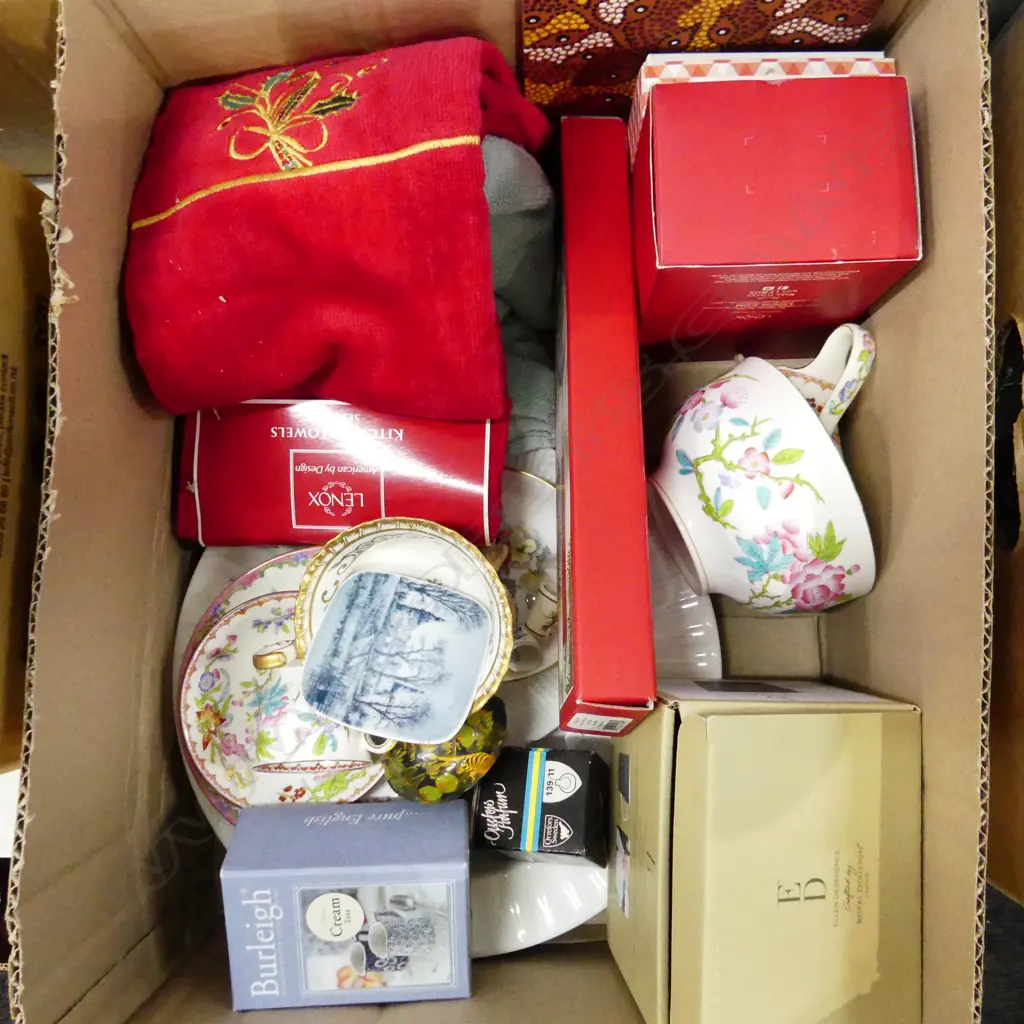 BOX MISC INCL CHRISTMAS TOWELS & DECO'S(NEW) MINTON, THIMBLES, BURLEIGH ETC.. Image 1++