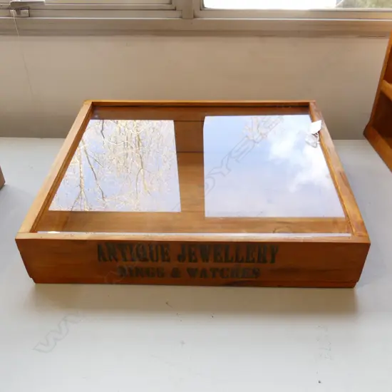 COUNTER TOP DISPLAY CABINET W.520mm