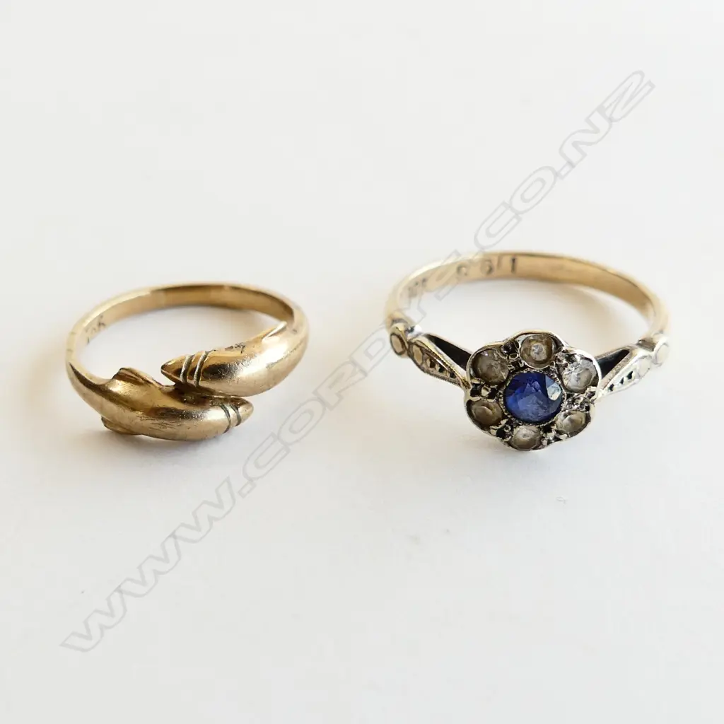 2 9CT RINGS; BLUE & WHITE STONES / DOLPHINS 2.8 GRAMS Image 1++
