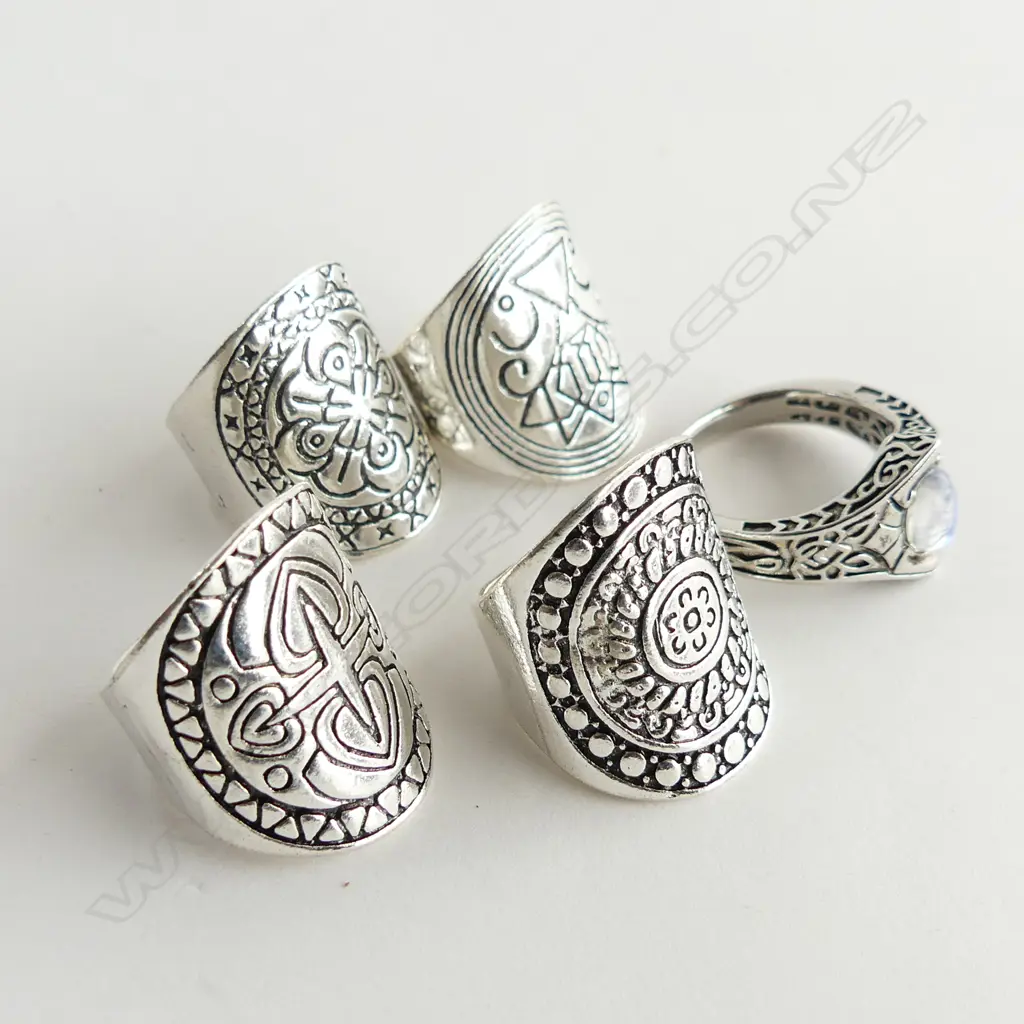 4 ASST SILVER PLATE BOHEMIAN RINGS & MOONSTONE & 925 SILVER GOTHIC RING Image 1++