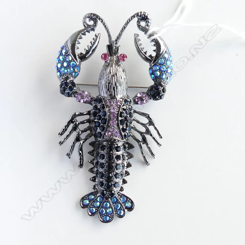 LG GEM SET LOBSTER PENDANT / BROOCH L. 90mm (COSTUME) Image 1++