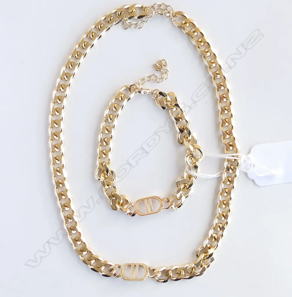 GOLD GILT FAUX 'CD' LINK BRACELET & NECKLACE SET Image 1++
