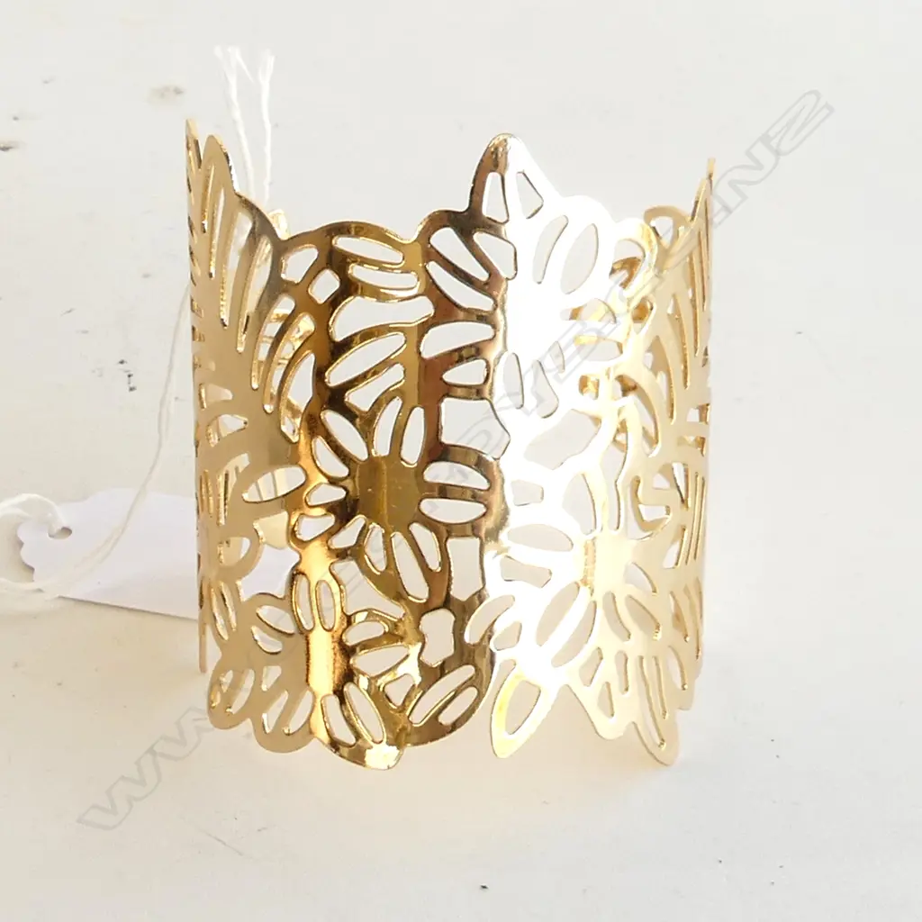 WIDE BAND GOLD PLATED CUFF HALF BRACELET  Image 1++