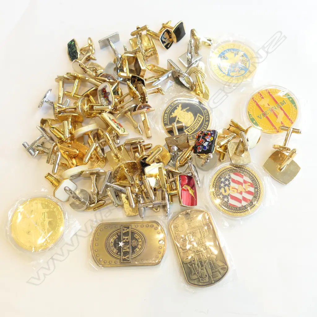 ASST. VINTAGE / RETRO CUFFLINKS + ASST. USA TOKENS Image 1++