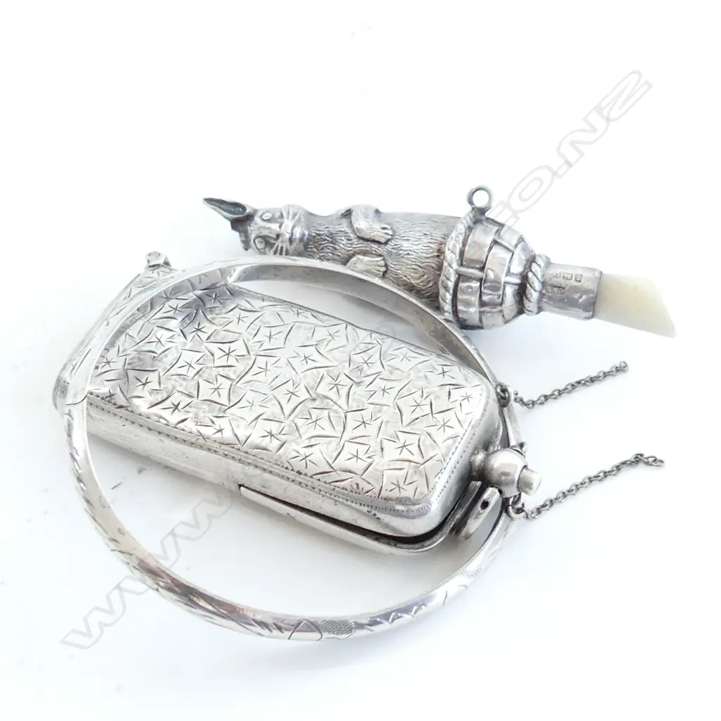 3PCS S/SILVER ALL DAMAGED  SOV CASE CHILDS BUNNY TEETHER & CHILDS BANGLE TOTAL WIEGHT 56grms Image 1++