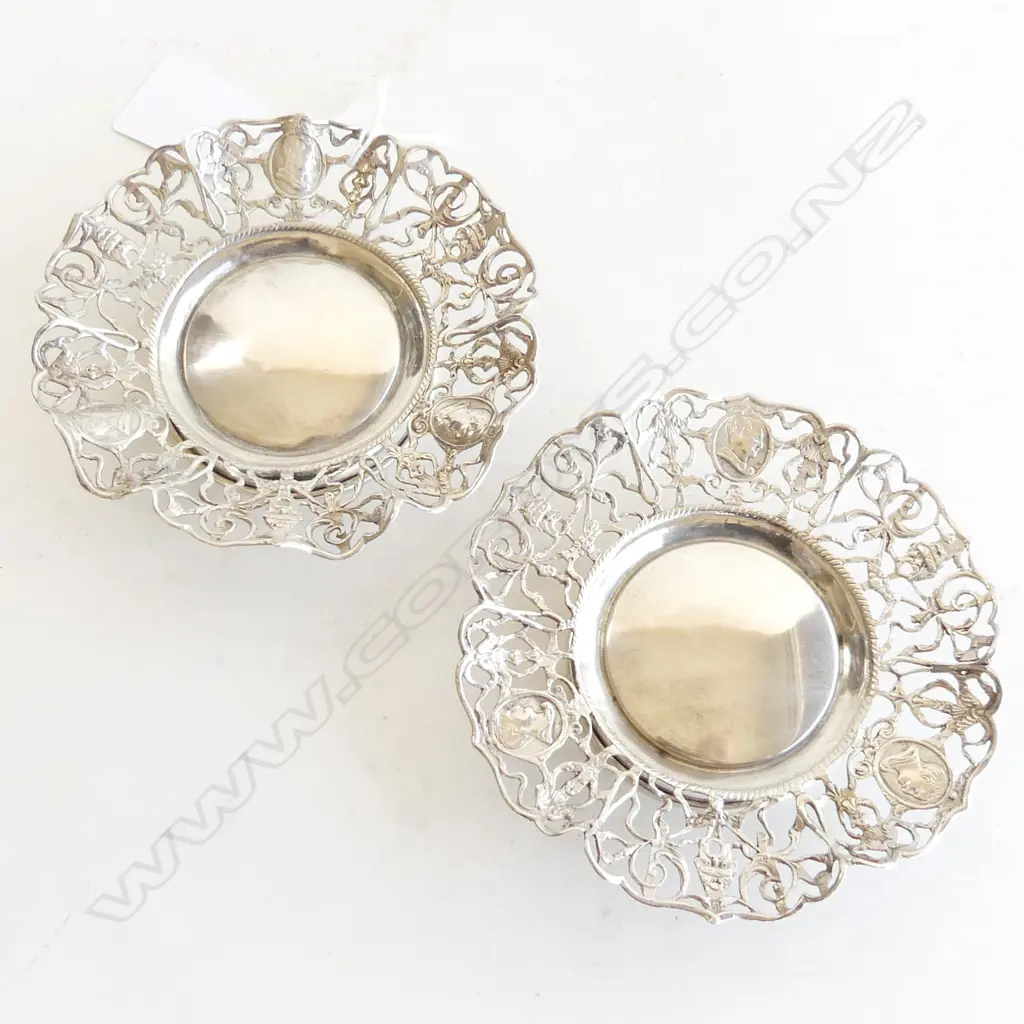 PAIR 800 STERLING SILVER ORNATE DISHES BY SIMON ROSENAU BAD KISSINGER BAVARIA, HANAU SILVER c. 1880 D. 105MM Image 1++