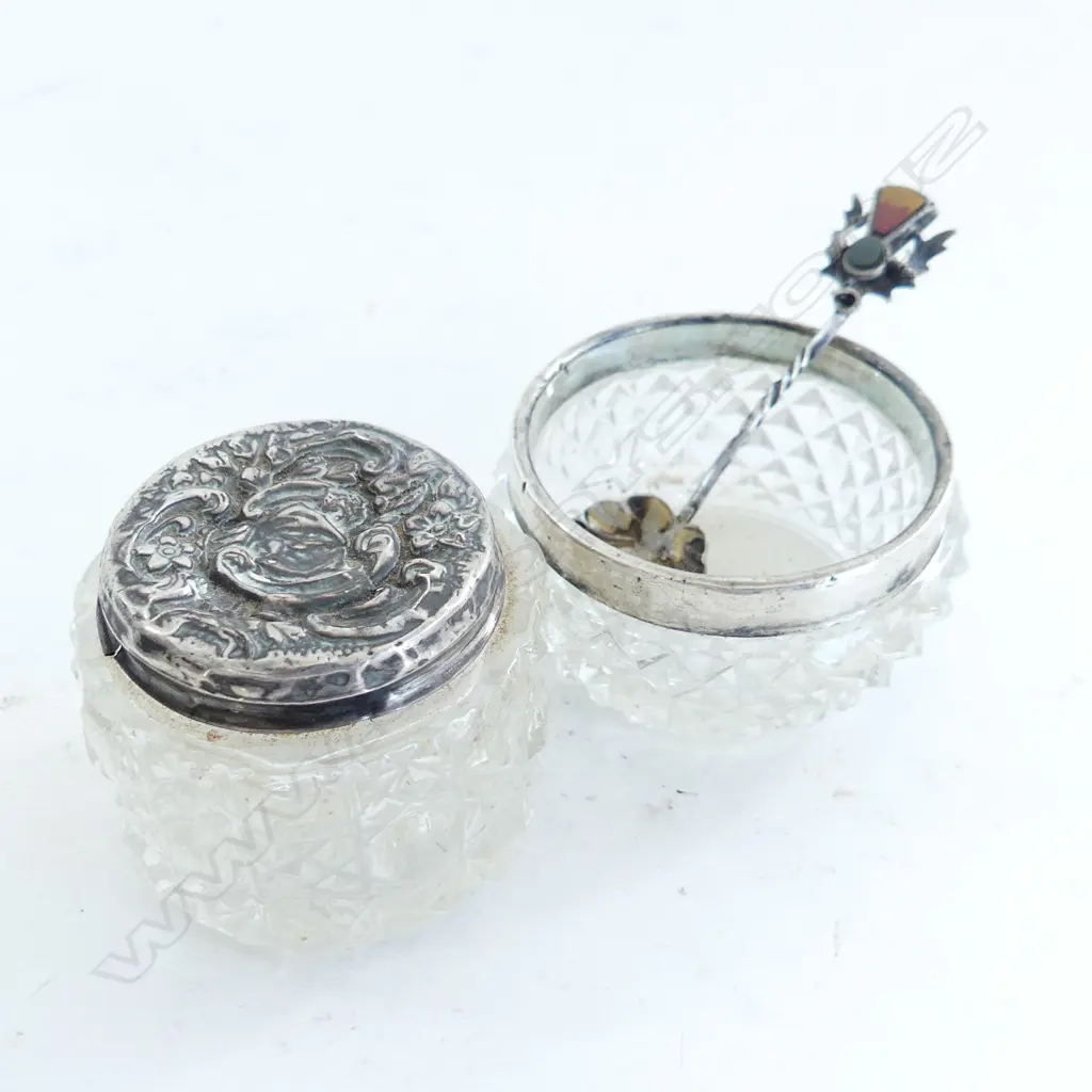 S/SILVER TOPPED SMALL JAR  SILVER RIMMED CRYSTAL SALT & S/SILVER SCOTTISH SALT SPOON  Image 1++