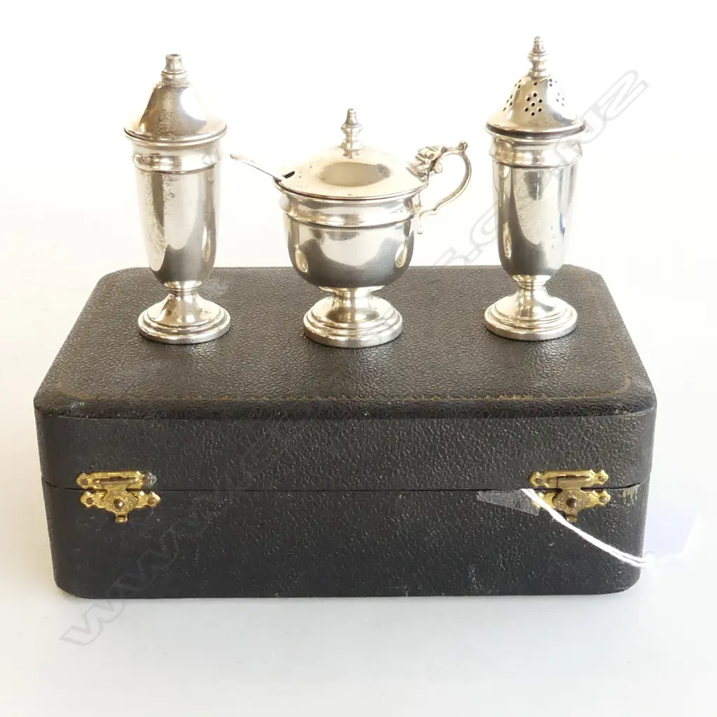 CASED STG SILVER CONDIMENT SET; S&P SHAKERS, LIDDED LINED MUSTARD POT & SPOON  (SILVER WGT 125GMS) SHEFF. 1949 Image 1++