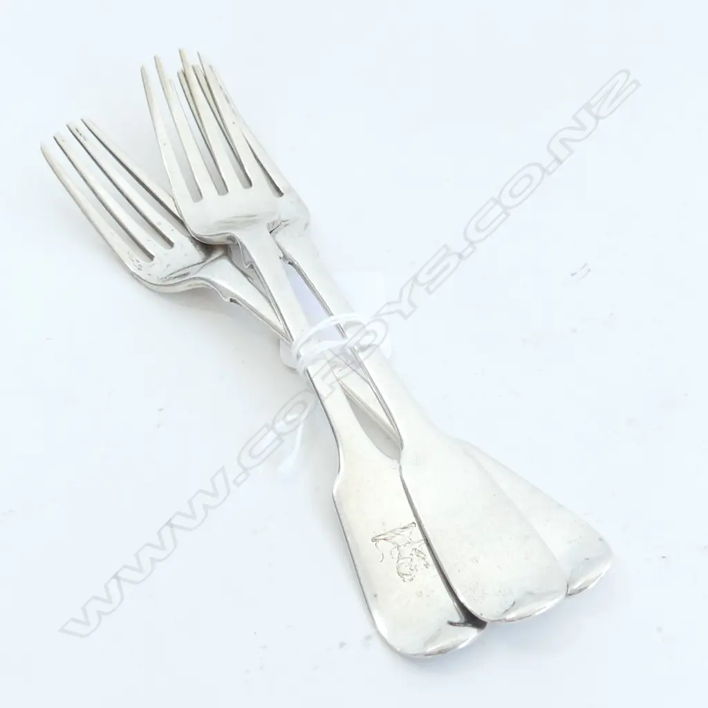 3 S/SILVER DESSERT FORKS VICT 133grms Image 1++