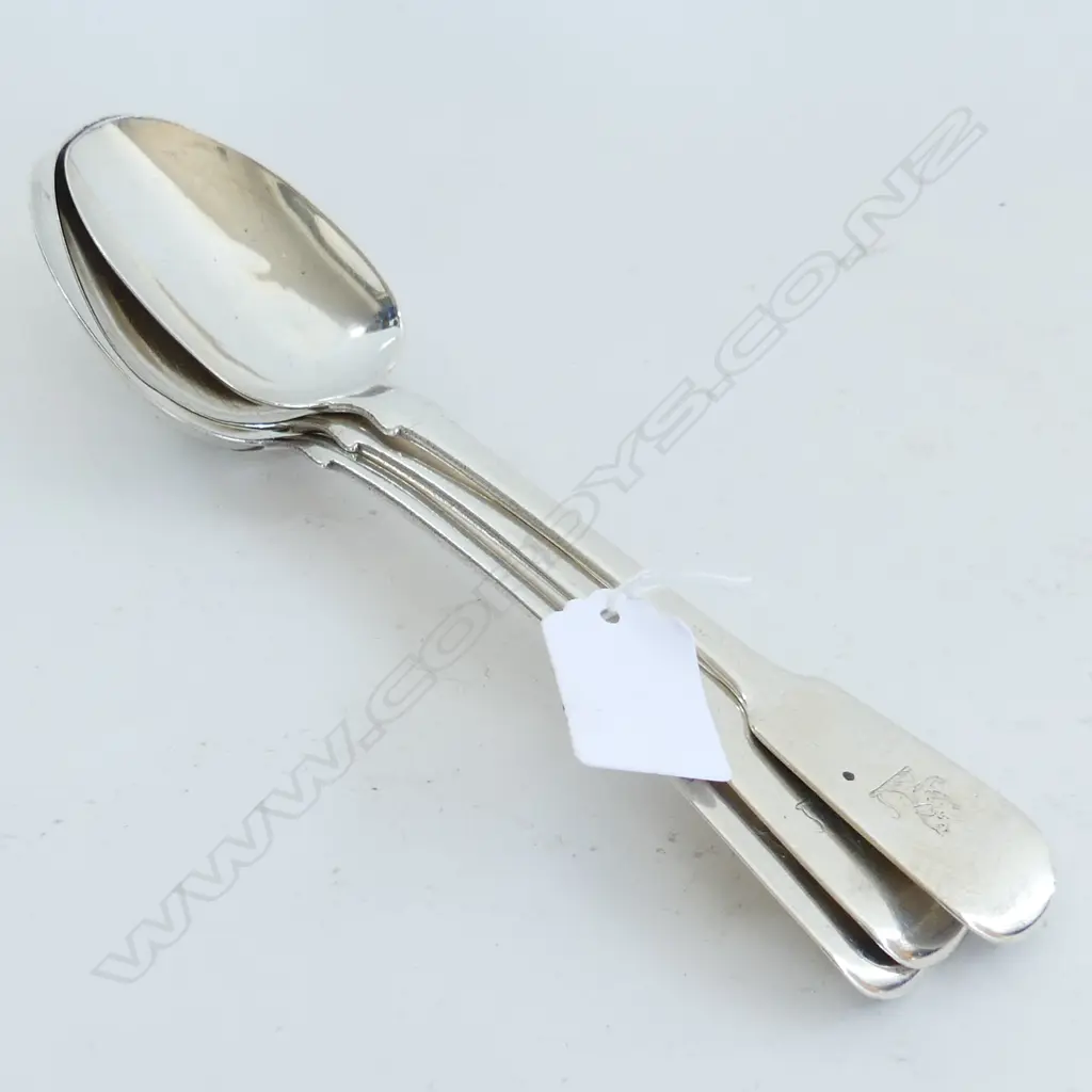 3 S/SILVER GEO  TABLE SPOONS  208grms Image 1++