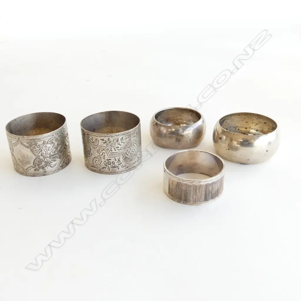 5 SILVER NAPKIN RINGS 125GMS Image 1++