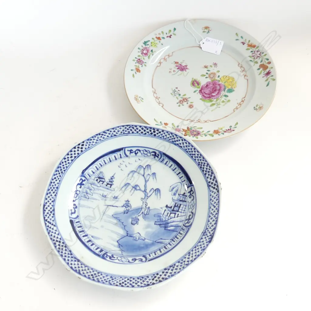 2 ANTIQUE PLATES; WILLOW PATTERN & FAMILE ROSE C.1780 230mm dia Image 1++