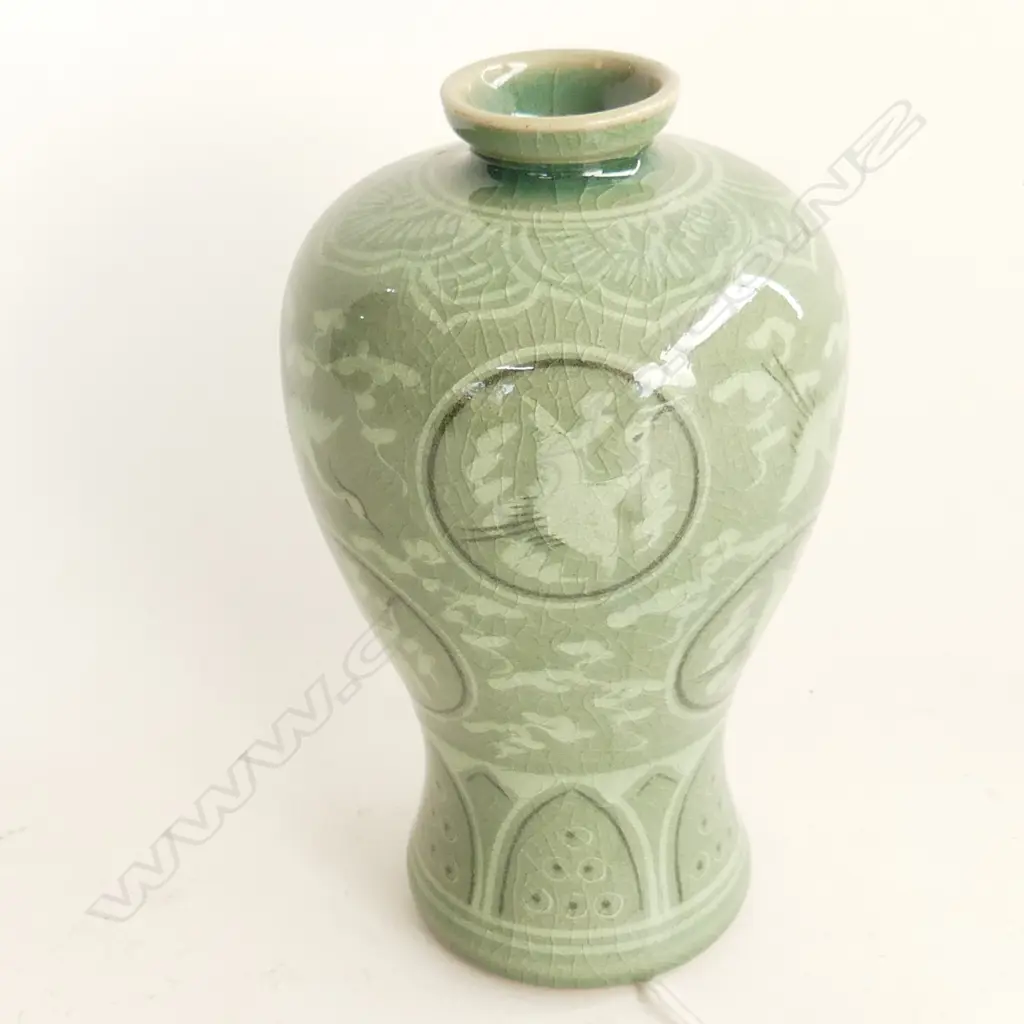 ORIENTAL CELADON VASE H.155mm Image 1++