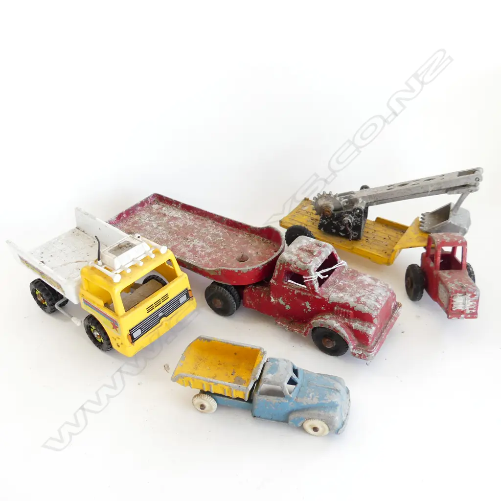 4 VINTAGE FUNHO TOYS 4 DIFFERENT TRUCKS Image 1++