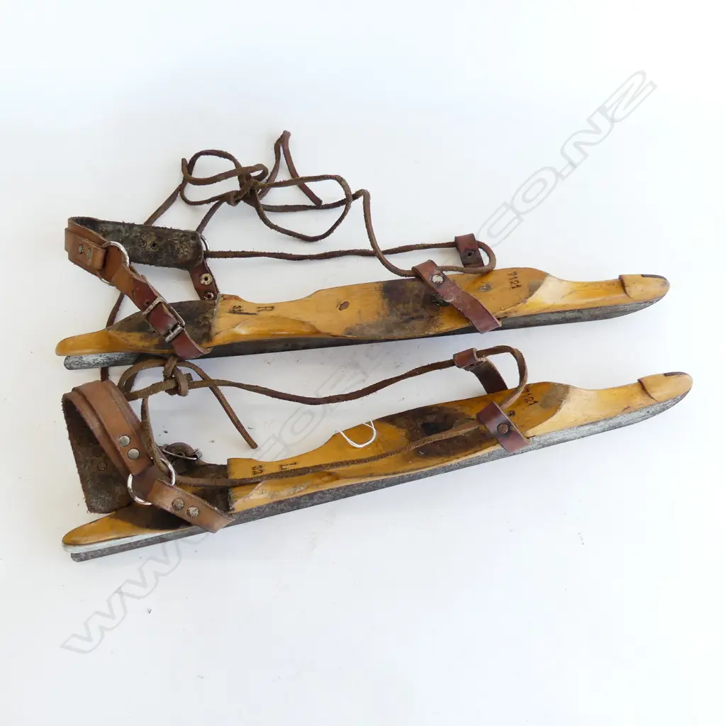 ANTIQUE DUTCH WOODEN ICE SKATES -COMPLETE LEATHER FITTINGS & STEEL BLADES “J. NOOITGEDAGT ZN. IJLST” NETHERLANDS L.450mm Image 1++
