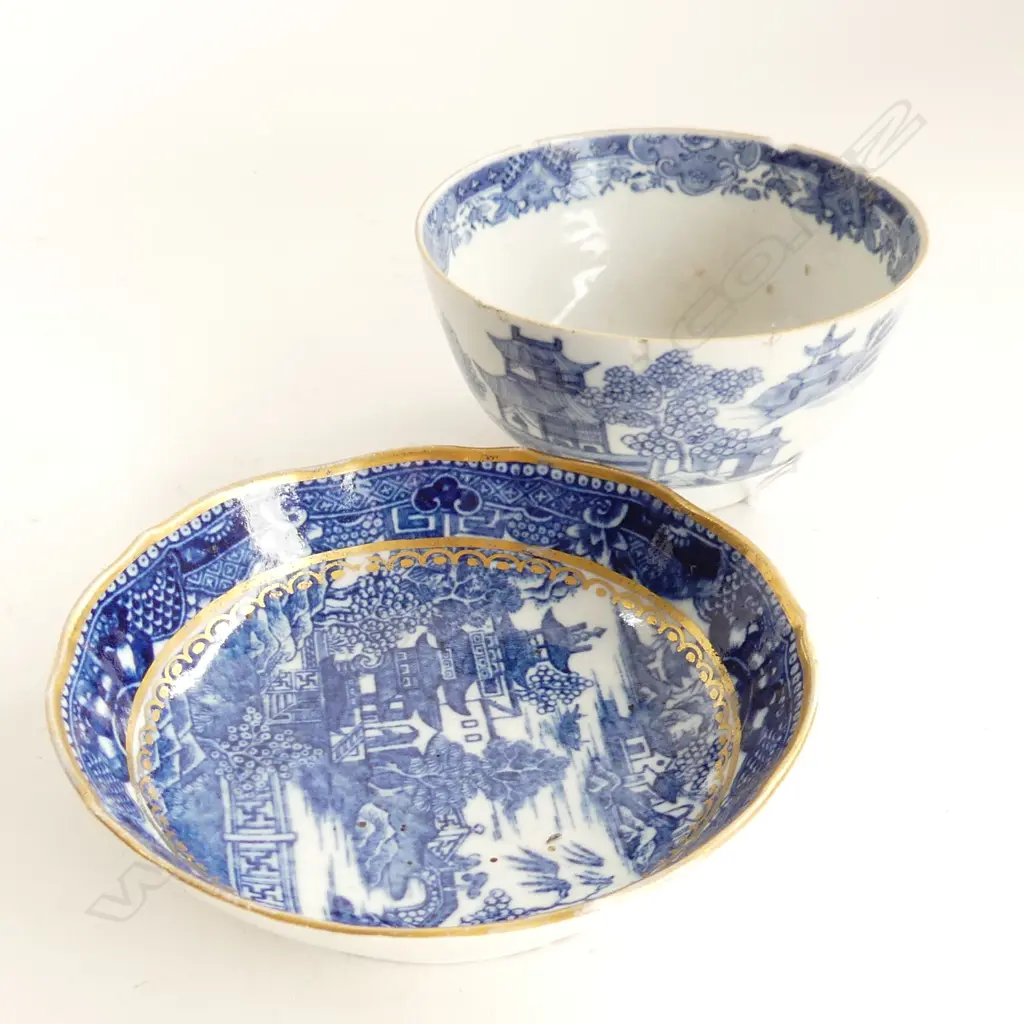2 ANTIQUE B/W PCES; TEA BOWL (RIM CHIPS) & CAUGHLY 'SALOPIAN' WARE SAUCER 130mm dia Image 1++