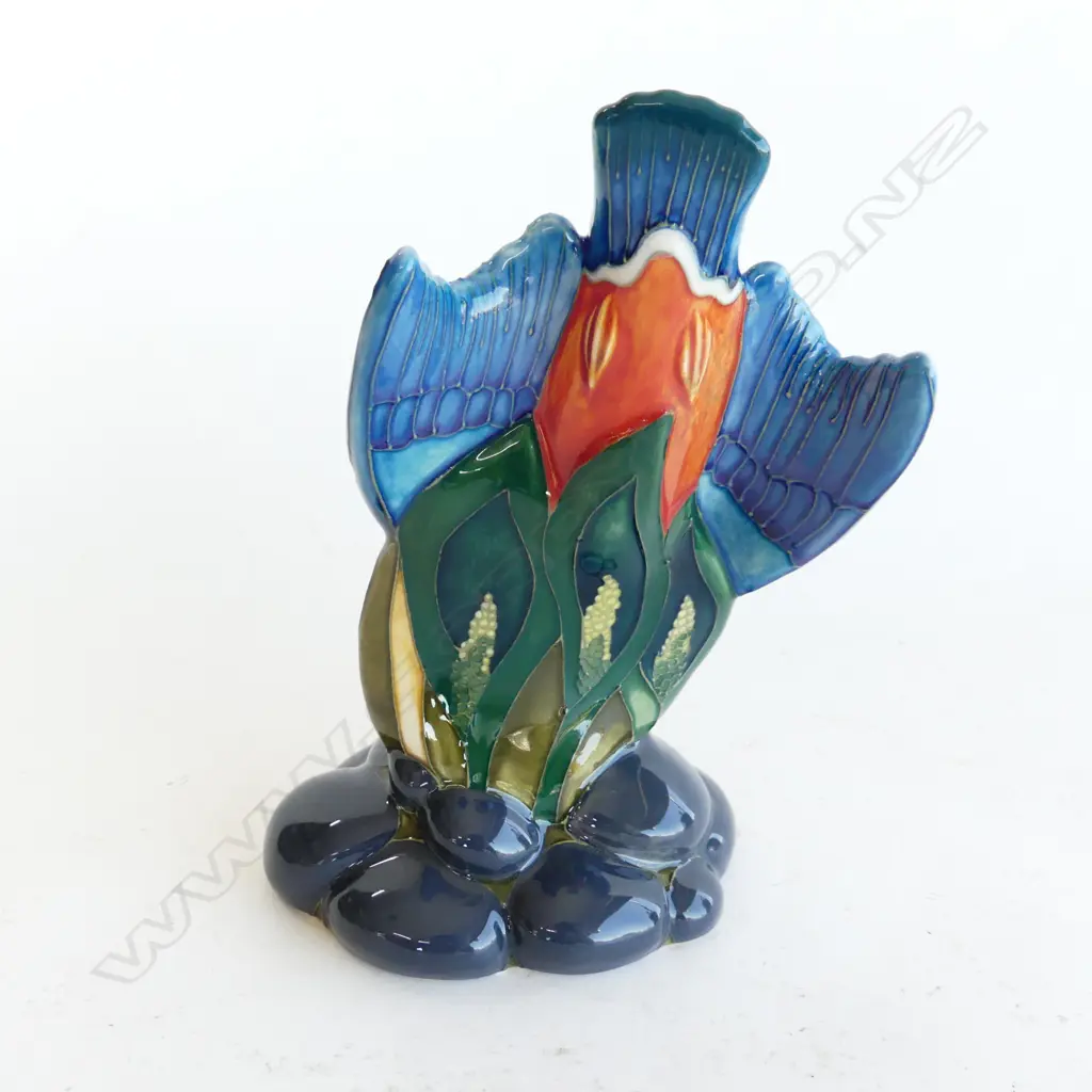 BOXED MOORCROFT KING FISHER H180MM Image 1++