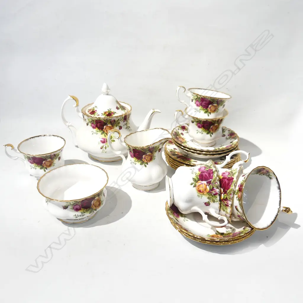 ROYAL ALBERT OLD COUNTRY ROSES TEASET; TEAPOT, 6 TRIOS & JUG & BOWL (1 CUP A/F) Image 1++