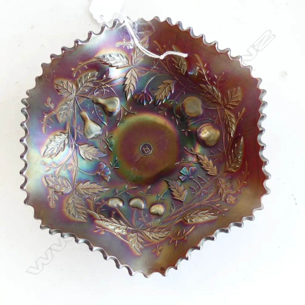 VTG NORTHWOOD CARNIVAL GLASS SCALLOPED DISH (DIA 190mm)  Image 1++