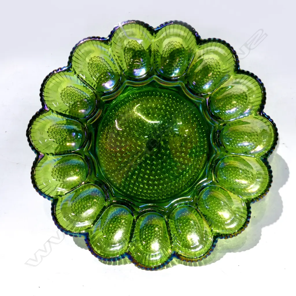 LG CARNIVAL IRIDESCENT GREEN GLASS DEVILLED EGG PLATTER, DIA 285mm Image 1++