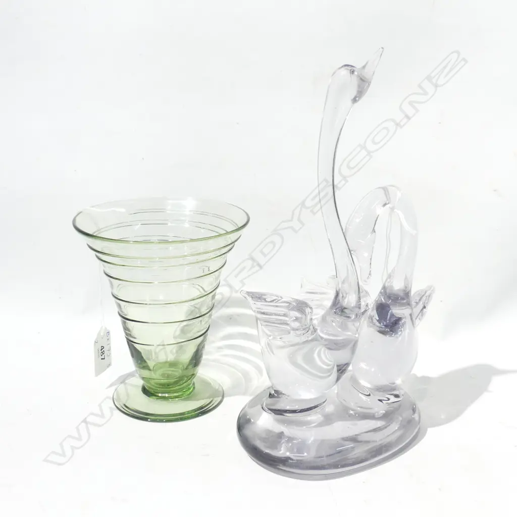 PR MURANO COJOINED GLASS SWANS (UNREADABLE STICKER TO BASE) (H.250mm) + GREEN TINGED WHITEFRIARS GLASS VASE (H. 138mm) Image 1++