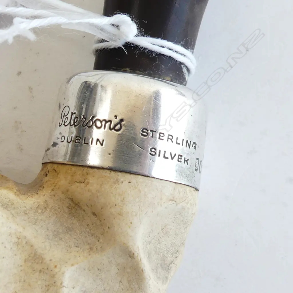 IRISH STERLING SILVER & MEERSCHAUM PIPE STAMPED PETERSON’S DUBLIN STERLING SILVER W. IRISH HALLMARKS L. 140mm Image 1++