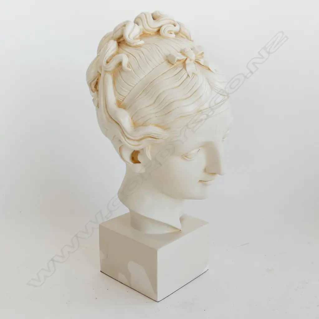 COMPOSITE BUST LADY WITH HEAD BAND H240MM Image 1++