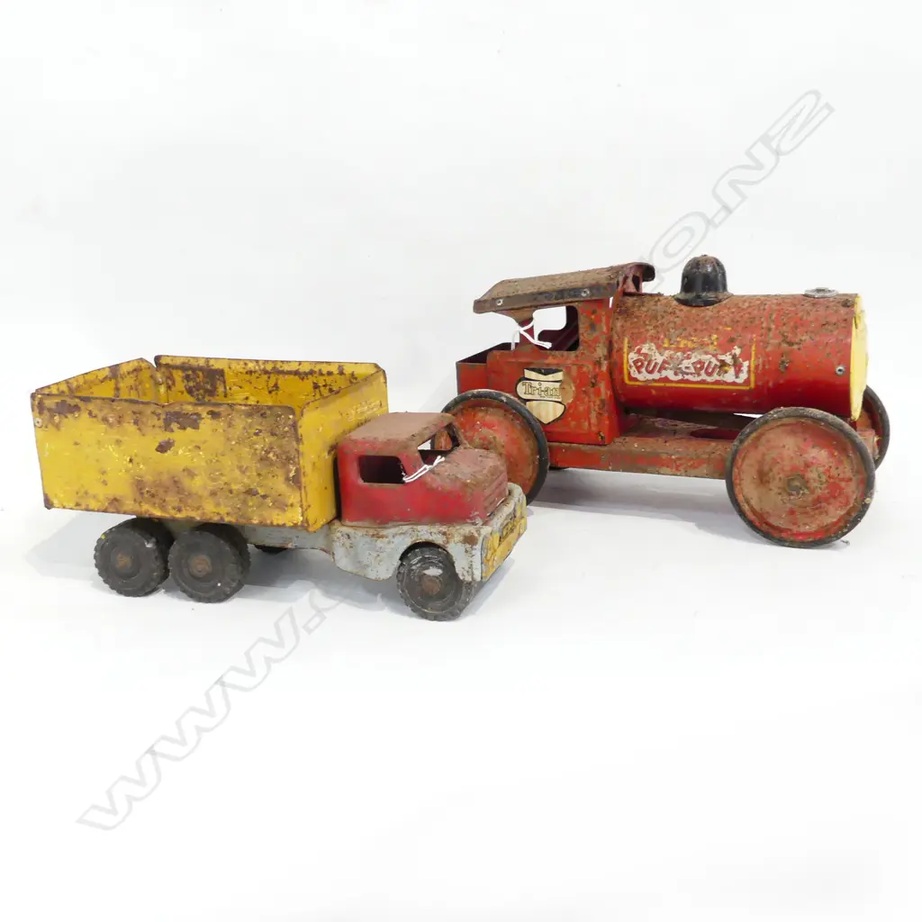 VINTAGE TRIANG TIN TOY PUFF PUFF ENGINE L330MM & TIN TOY TIP TRUCK L310MM Image 1++