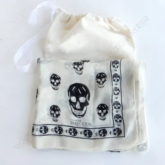 ALEXANDER McQUEEN SKULL SCARF 1200 x 1080mm PURCHASED IN NEW YORK