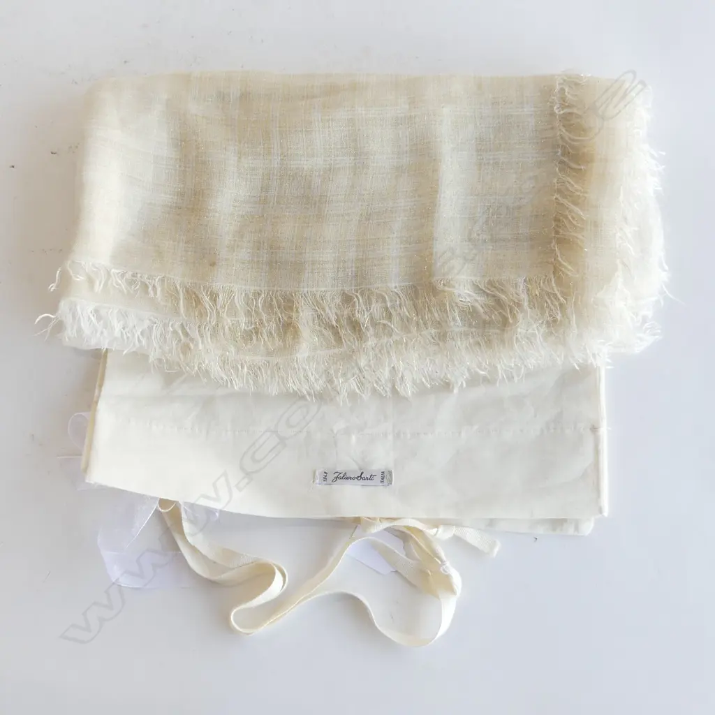 ITALIAN FALIERO SARTI SILK BLEND SCARF 1380 x 1380mm IN FALIERO SARTI BAG Image 1++