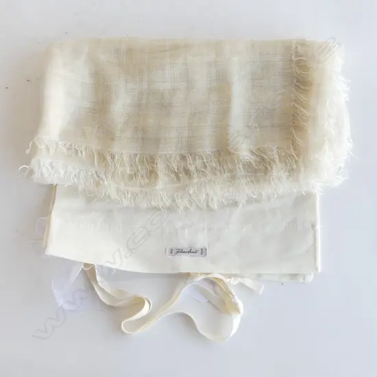 ITALIAN FALIERO SARTI SILK BLEND SCARF 1380 x 1380mm IN FALIERO SARTI BAG