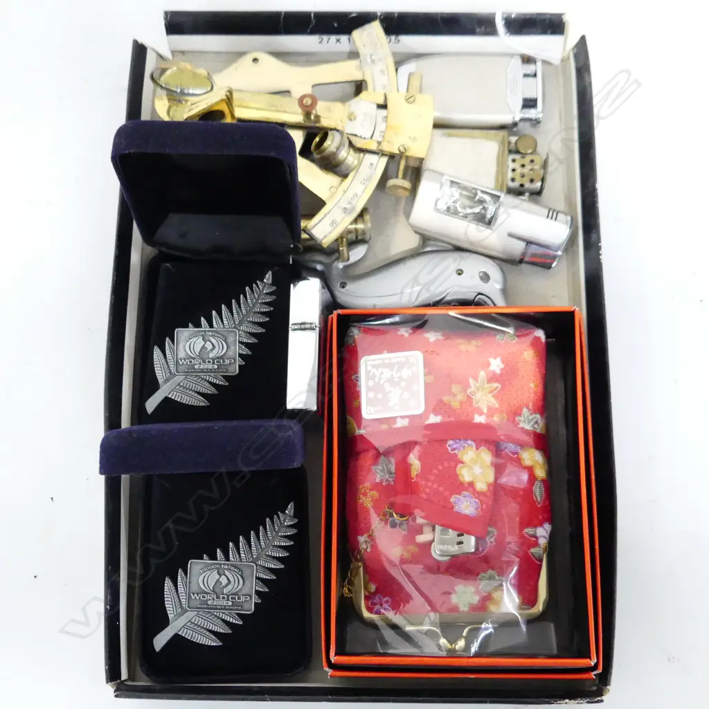 SMALL TRAY CIG LIGHTERS BRASS SEXTANT ETC Image 1++