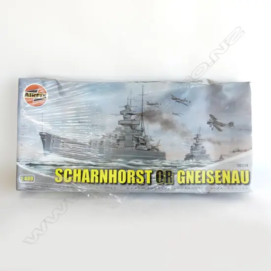 AIRFIX 1:400 BATTLESHIP MODEL KIT - SCHARNHORST OR GNEISENAU 320x675mm