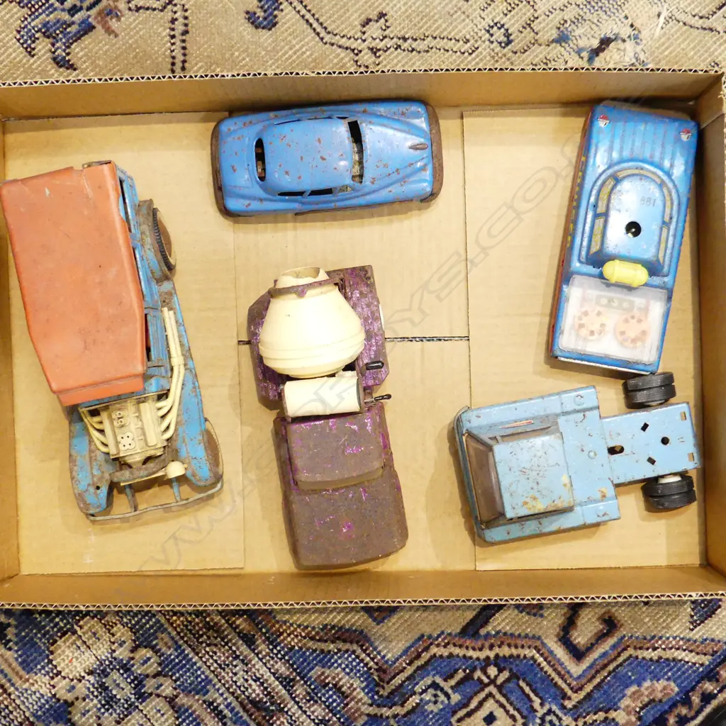 BOX LOT 2 TONKA TRUCKS & 3 VINTAGE TIN TOYS Image 1++