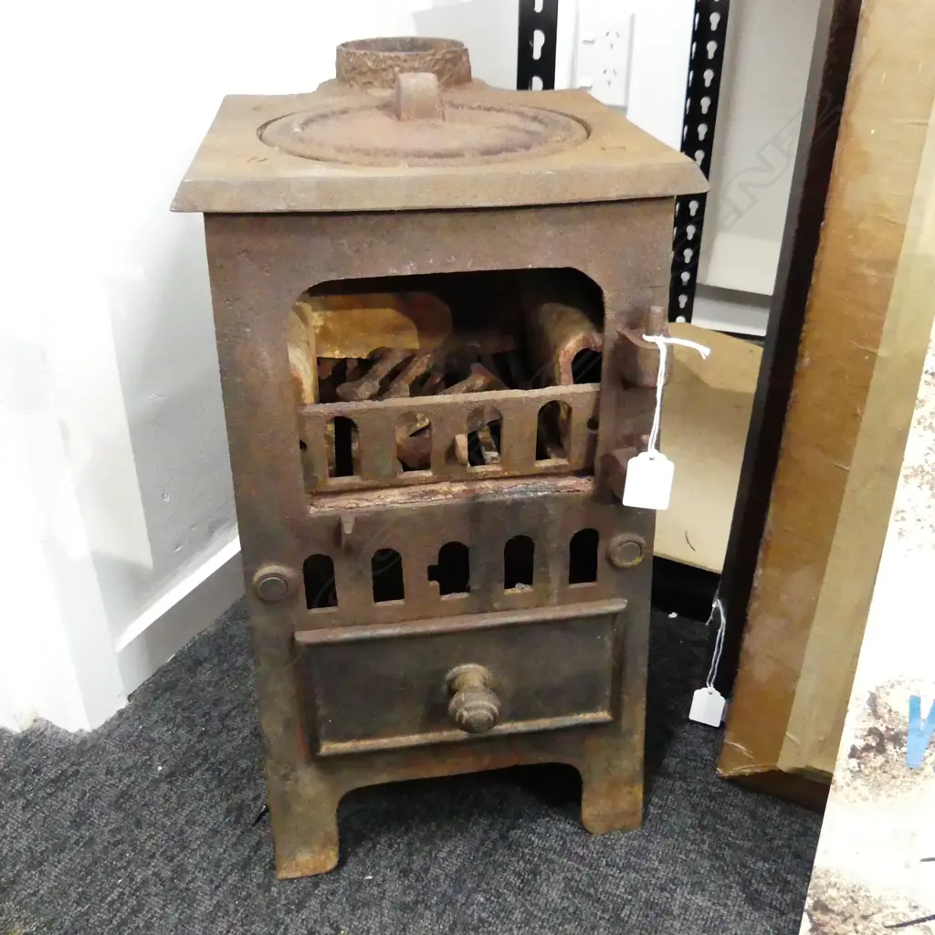 OLD CAST IRON STOVE H.500mm Image 1++