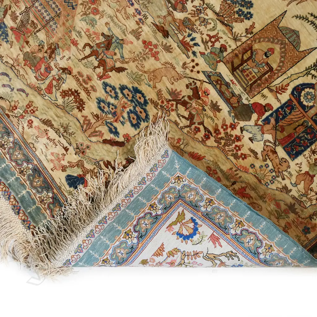 PERSIAN SILK PICTORIAL RUG 700 X 630mm... Image 1++