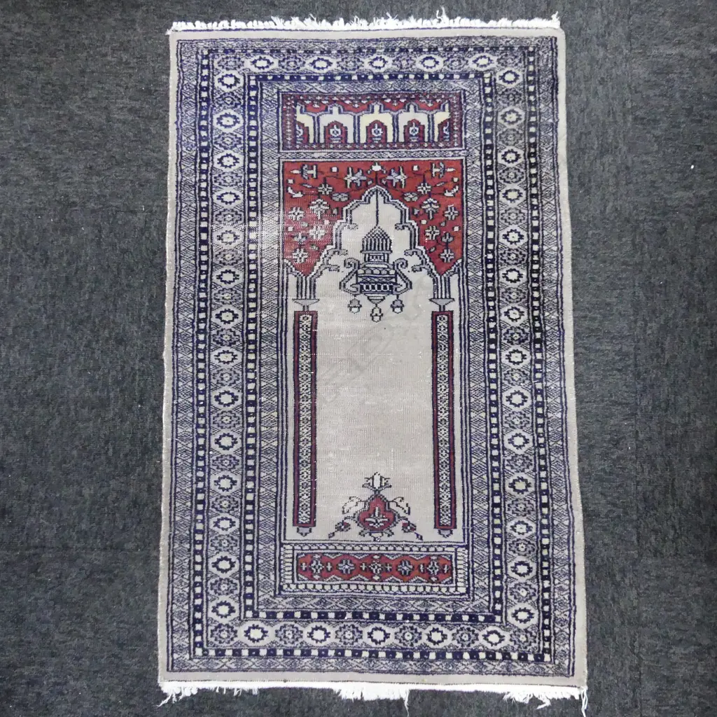 SMALL MACHINED PRAYER RUG 1000x600mm Image 1++