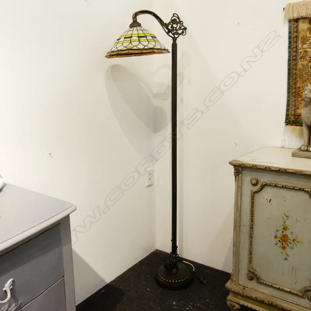 TIFFANY STYLE STANDARD LAMP H.1630mm Image 1++