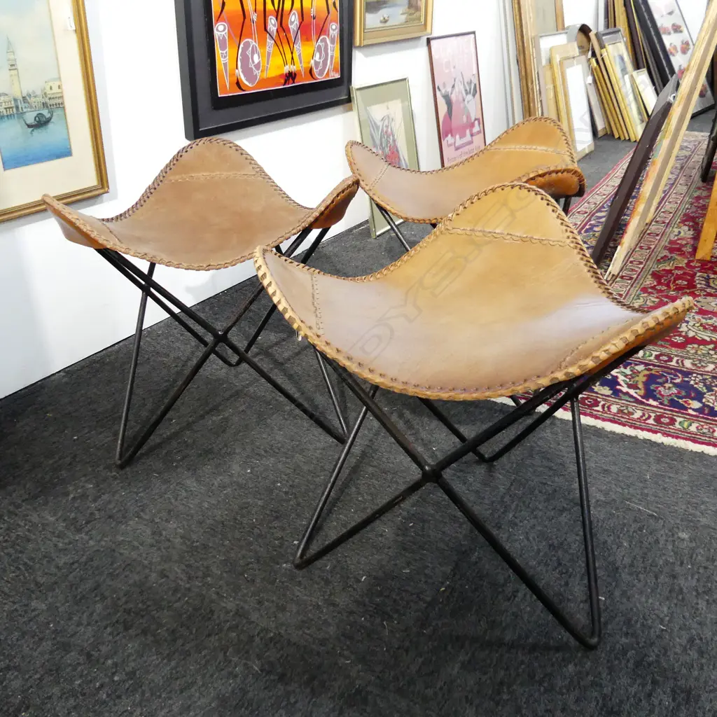 3 LEATHER KITCHEN STOOLS BY LE FORGE Image 1++