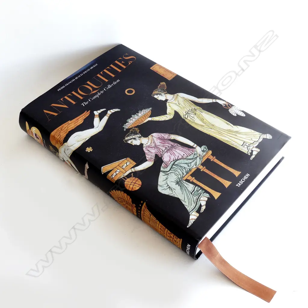 LG ART BOOK; ANTIQUITIES: THE COMPLETE COLLECTION, TASCHEN 450x300mm Image 1++