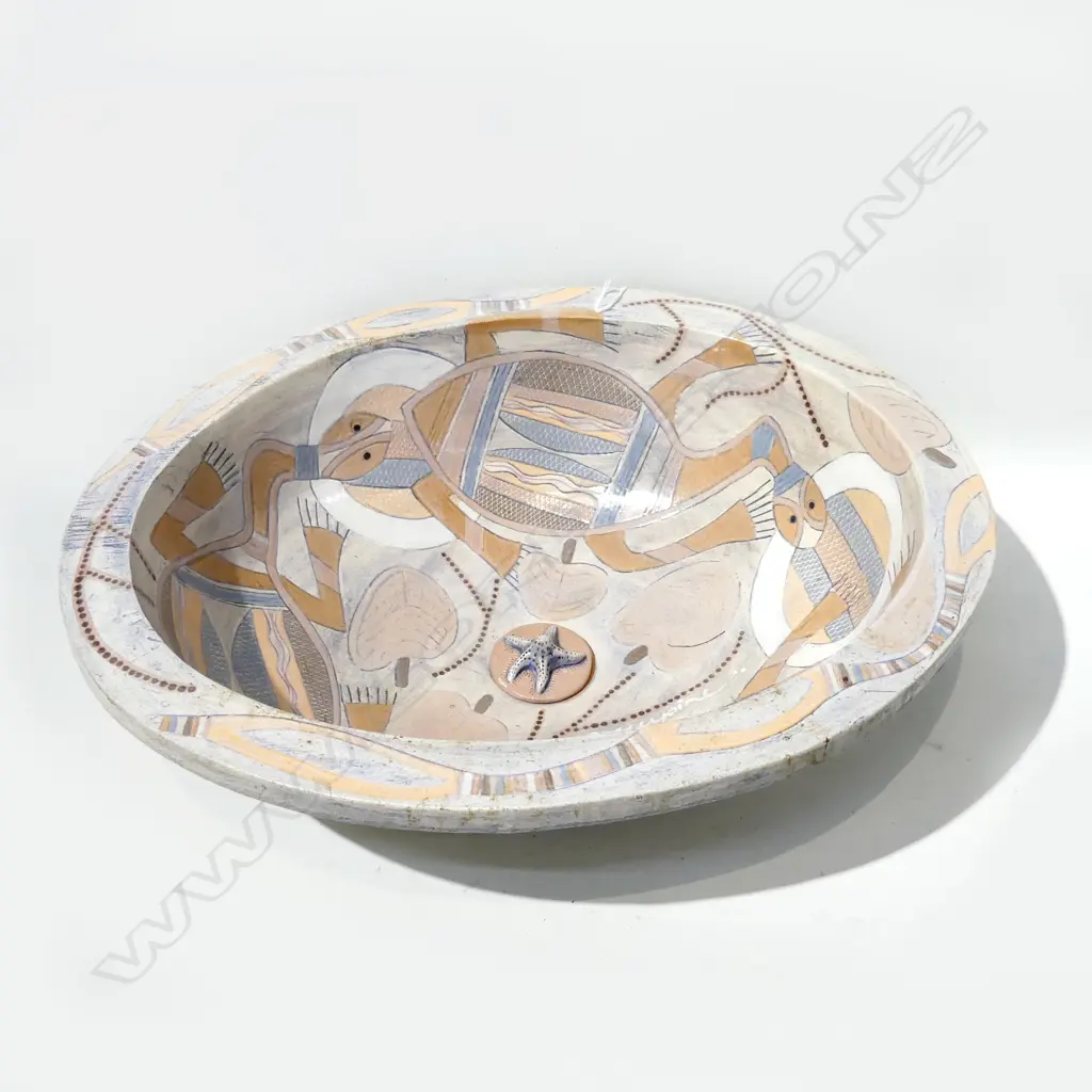CERAMIC BASIN DEPICTING DEEP SEA TURTLES 520X420.5MM Image 1++