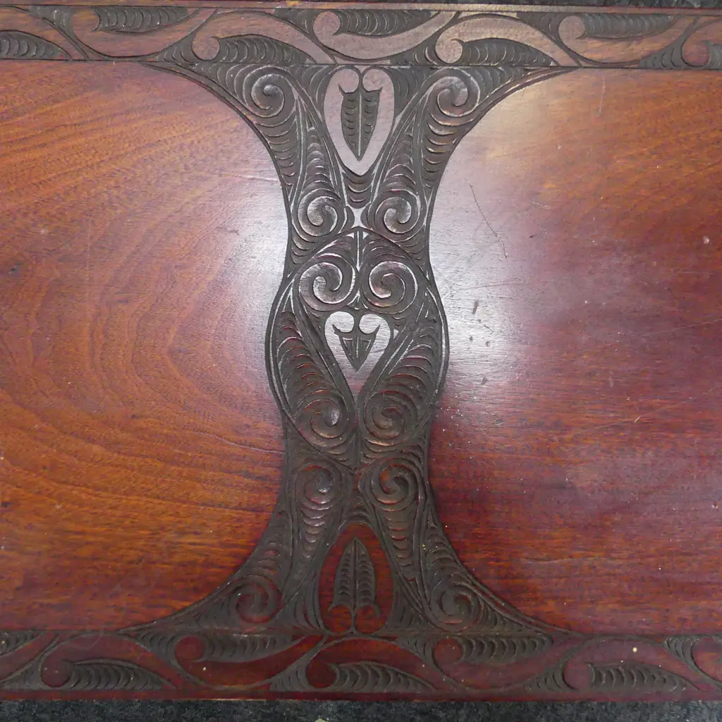COFFEE TABLE; CARVED MAORI DESIGN 990x405x405mm Image 1++