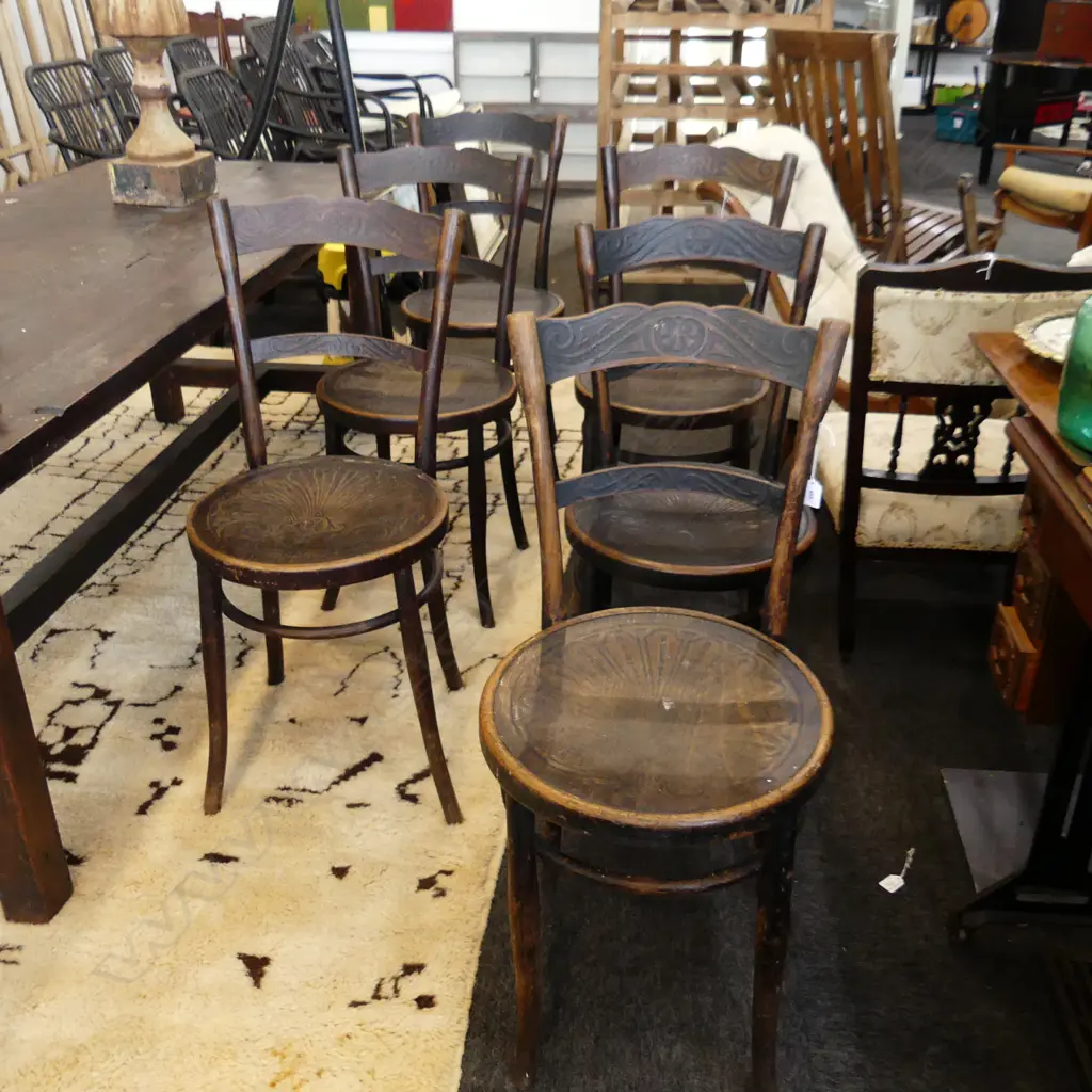 6 ANTIQUE BENTWOOD CHAIRS Image 1++