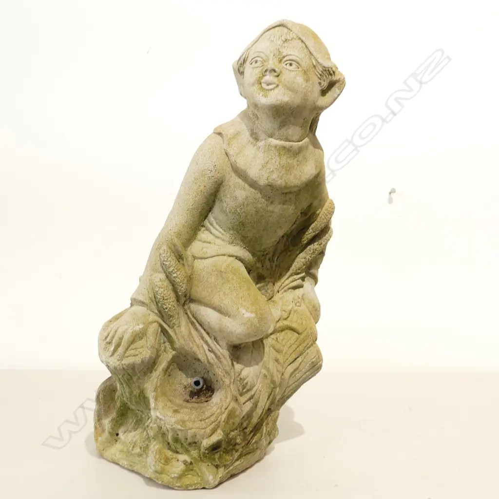 CONCRETE GARDEN PIXIE FOUNTAIN H.510mm Image 1++