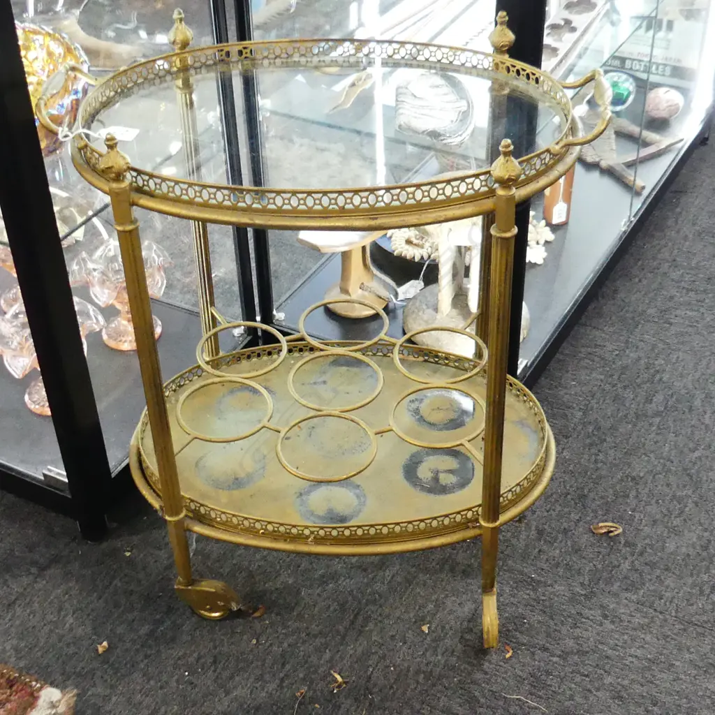 VINTAGE OVAL BRASS DRINKS TROLLEY  Image 1++
