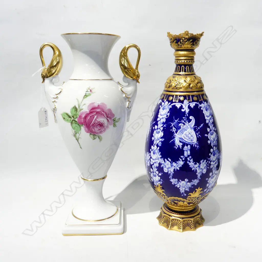 2 TALL VASES; ROYAL CROWN DERBY (CHIPS TO RIMS) & BAVARIAN w. GOLD SWAN HANDLES H.340mm Image 1++