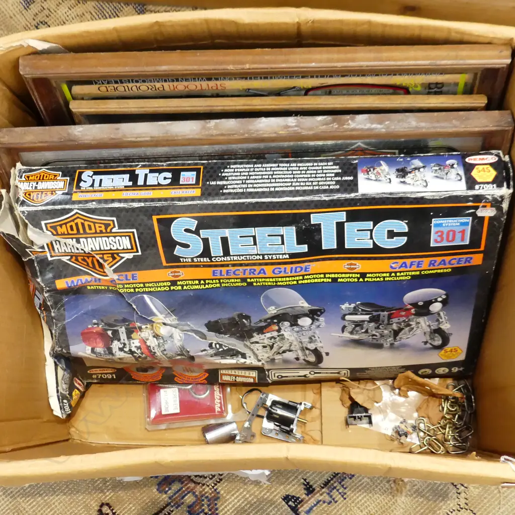 BOX LOT ADVERTIZING MIRRORS MODEL TOY ETC Image 1++